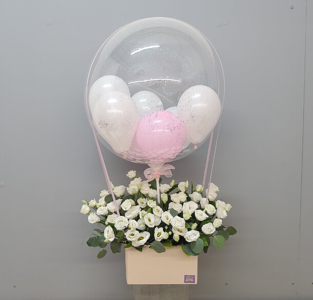 🌱большое поздраление с белым лизиантусом🌱, артикул F1557801 - 7350 рублей, доставка по городу. Flawery - доставка цветов