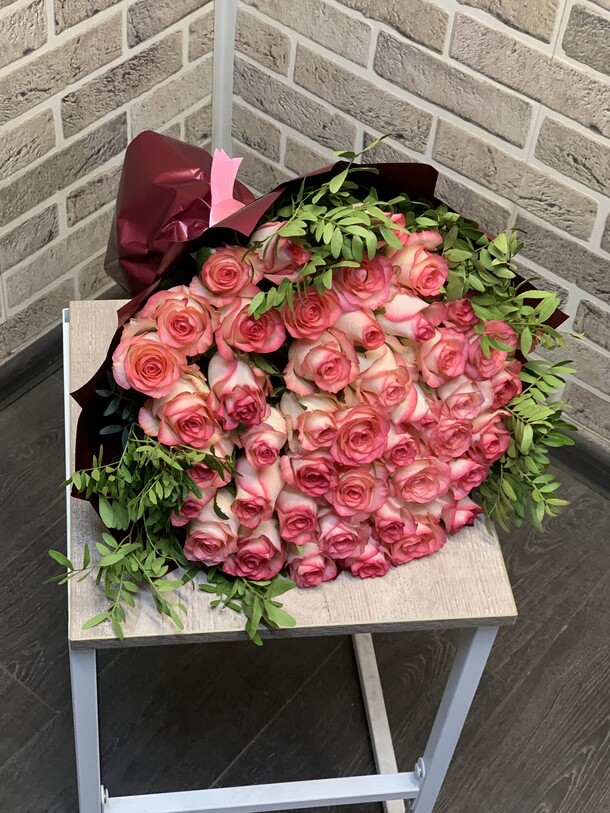 Букет цветов Роза m за 11393₽ с доставкой в Москве от Elvira flovers на Flawery