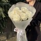 Букет из 7 пионовидных белых роз