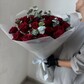 Букет из 25 эквадорских роз с эвкалиптом