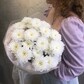 Букет из стойких белоснежных хризантем