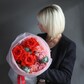 Букет из красных французских роз с пионовидными розами