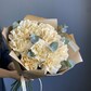 Букет из французских роз 11 шт с эвкалиптом