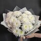 Букет из белоснежных хризантем
