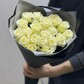 19 белых роз 50 см