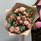 Букет Пионовидная роза Бомбастик розовая в крафте
