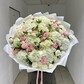 Букет из гортензий и кустовых роз