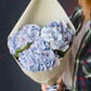 Классический букет из 3 голубых гортензий в крафте от 2name Flowers