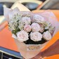 Букет кустовых роз с альстромерией