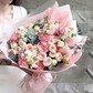 Нежный букет из роз и маттиолы «Каролина»