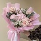 Букет с пионами и ажурной розой 🌸🤍