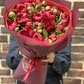 Букет из 29 красных пионов