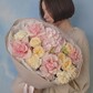 Букет из Французских роз, диантусов и кустовой розы